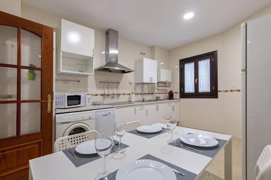 Jdcbl - Peaceful Wonderful Apartment In City Center Севилья Экстерьер фото